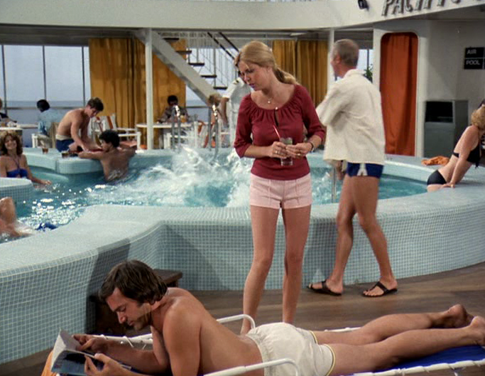 Meredith Baxter frets over an old nudie pic (Image via ABC) .